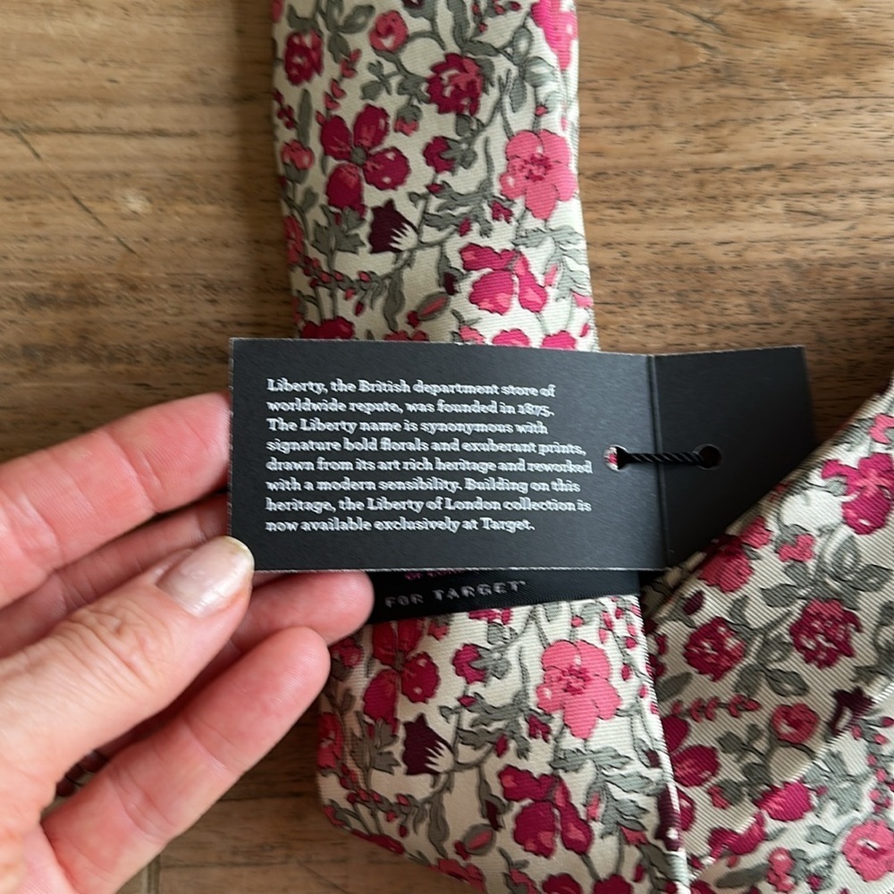 Limited Edition Liberty of London for Target Silk Tie – NWT - Picture 6 of 7